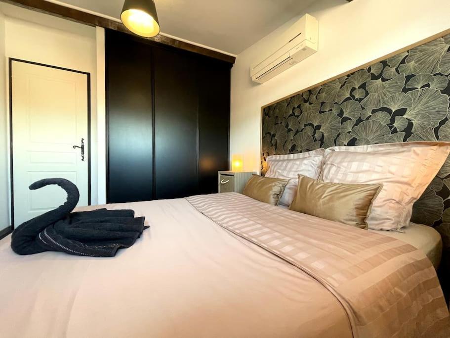 Ferienwohnung Charme Urbain Sous Les Toits-Terrasse/Clim/Parking Béziers Exterior foto
