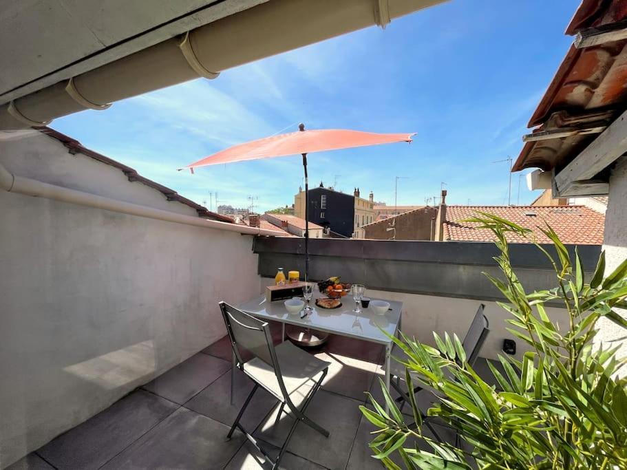 Ferienwohnung Charme Urbain Sous Les Toits-Terrasse/Clim/Parking Béziers Exterior foto